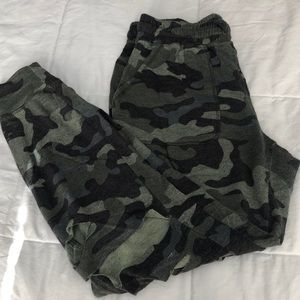Express distressed camo joggers